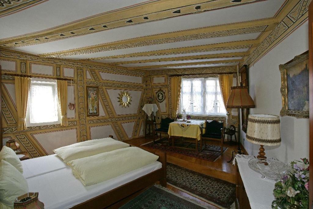 Hotel Zum Riesen - Aelteste Fuerstenherberge Deutschlands Miltenberg Exterior foto